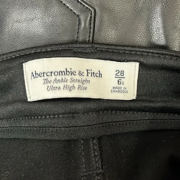 Abercrombie & Fitch Faux Leather Pants - Picture 13 of 15